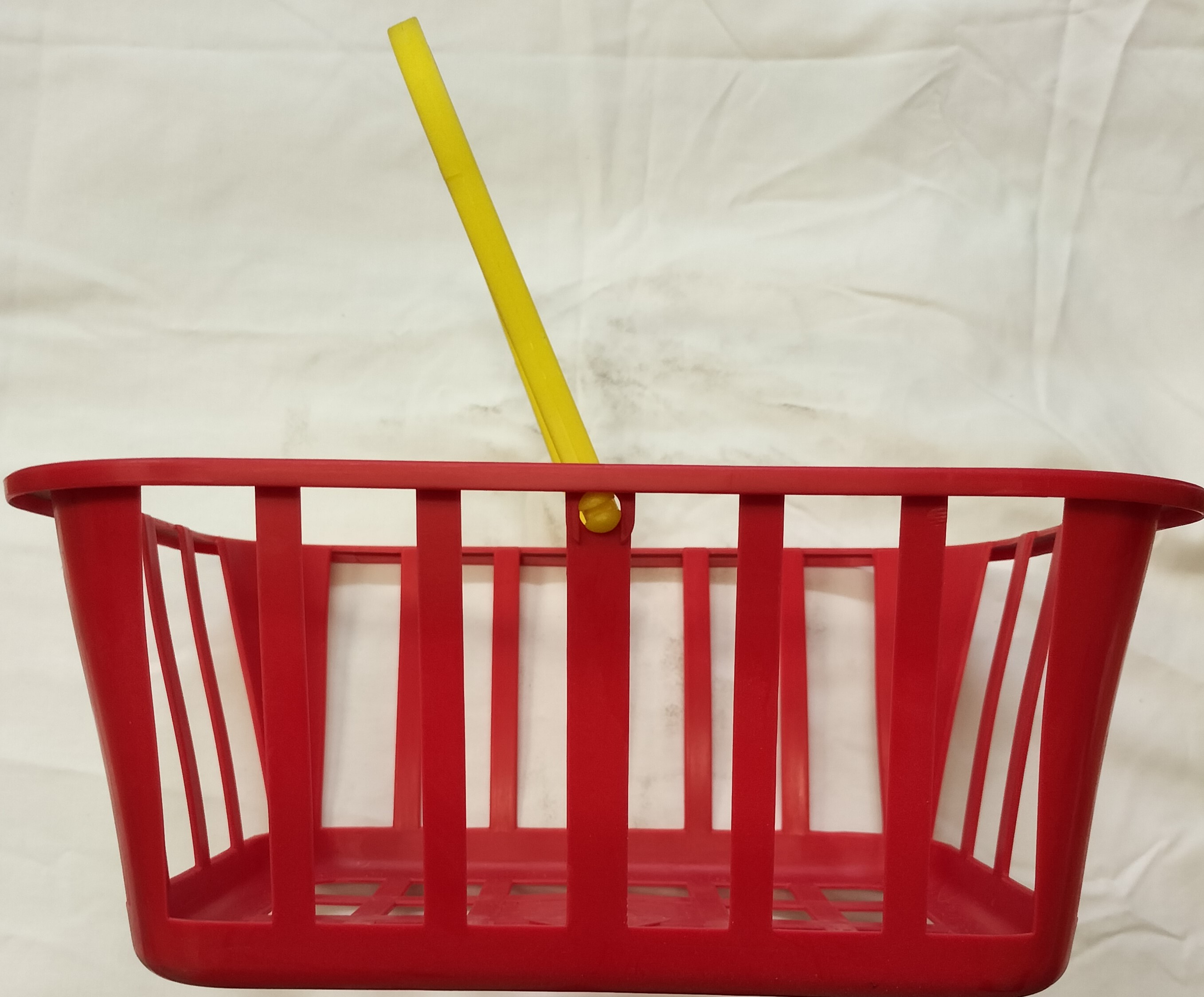 Carry Basket Red Large (LBLE)